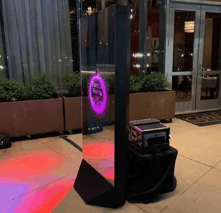 Mirror & Mirror AI Booth
